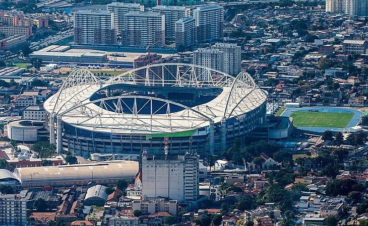 O estádio Nilton Santos está arrendado ao Botafogo (Foto: Reprodução)