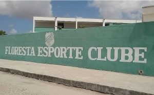 O Floresta Esporte Clube tem sede na Vila Manoel Sátiro (Foto: Rafael Luis Azevedo/Verminosos por Futebol)