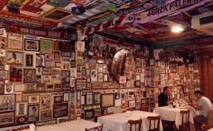  São Cristóvão: um dos bares mais famosos da Vila Madalena (Foto: Rafael Luis Azevedo/Verminosos por Futebol)